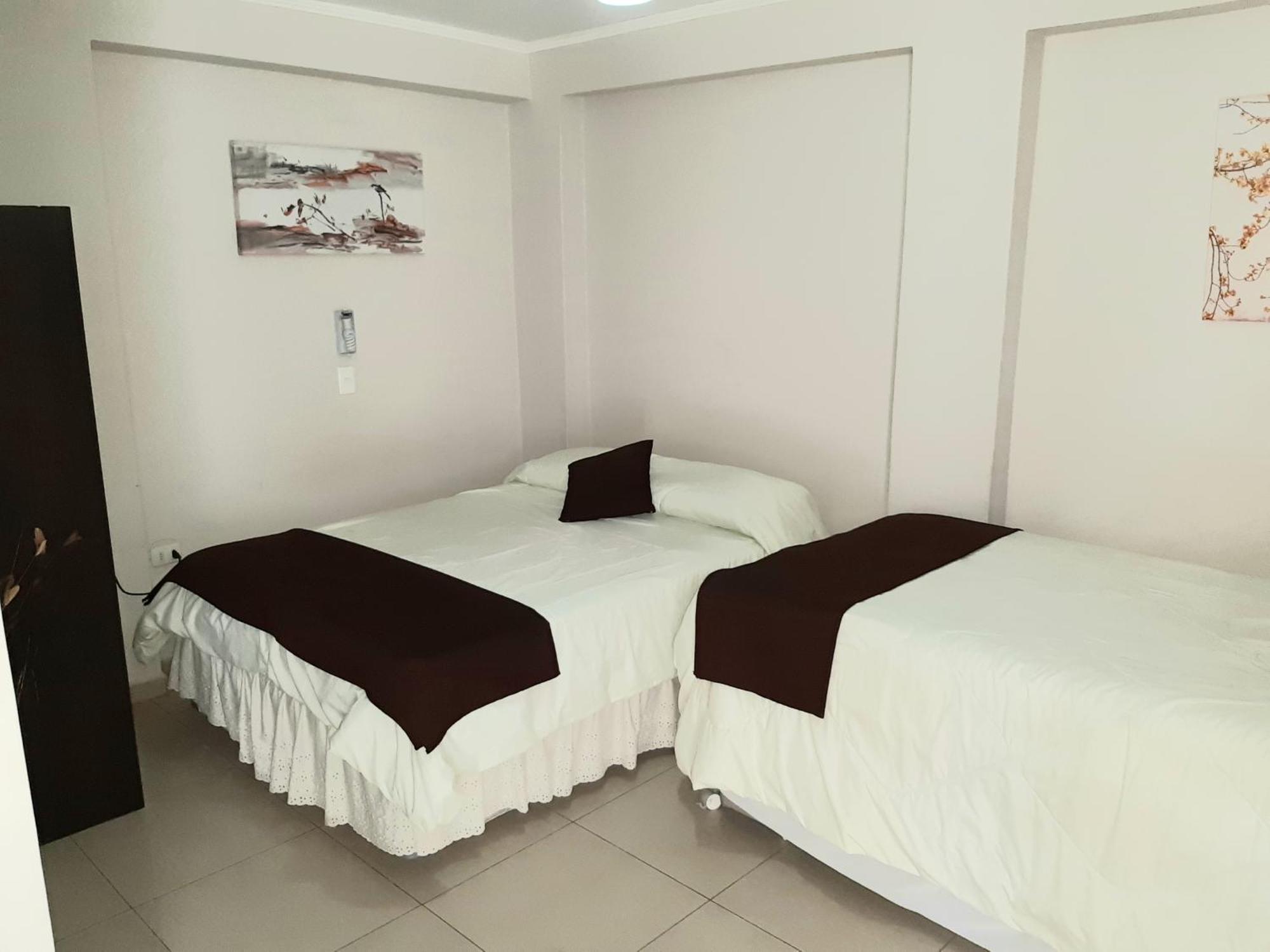 Hostal D' Silvia อารีกา ภายนอก รูปภาพ